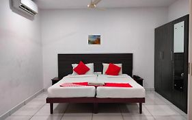 Kings Fort Rooms Thrippunithura